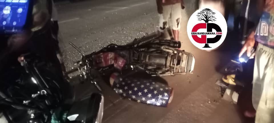 Accident de la circulation, le chauffeur de bus condamné à 5 ans d'emprisonnement ferme et à une amende de 10 millions de francs guinéens (Guéckédou). 1 Accident de la circulation, le chauffeur de bus condamné à 5 ans d'emprisonnement ferme et à une amende de 10 millions de francs guinéens (Guéckédou).