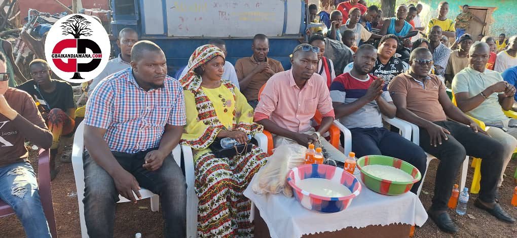 Kankan : La coalition des jeune de Nabaya, installe une antenne dans le quartier Boussoura.