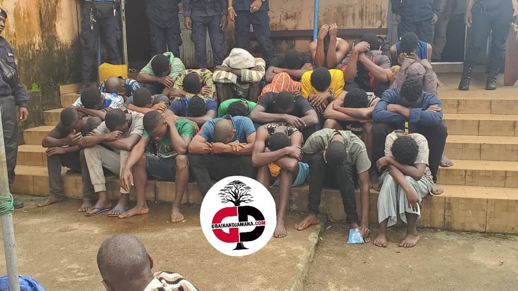 La lutte contre le trafic de stupéfiants en Guinée: Des personnes interpellées à Sonfonia… 1 La lutte contre le trafic de stupéfiants en Guinée: Des personnes interpellées à Sonfonia…