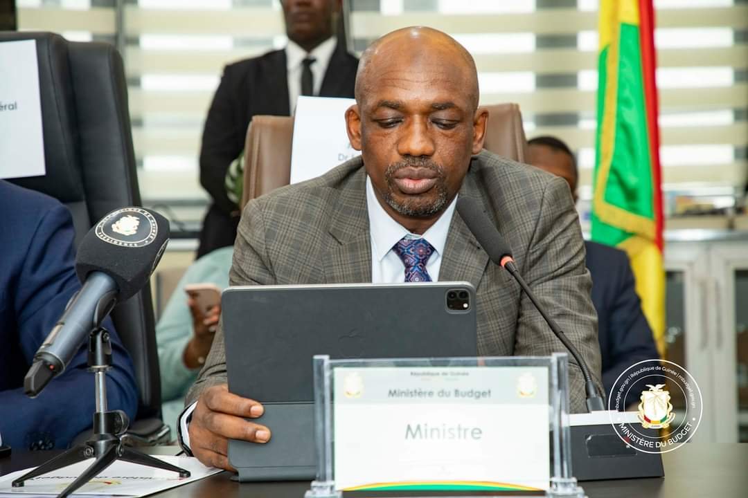 Guinée : Dr Lanciné Condé, nouveau Directeur Général de la SONAP ( décret) 5 Guinée : Dr Lanciné Condé, nouveau Directeur Général de la SONAP ( décret)