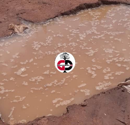 Siguiri : Une écolière de 7 ans trouve la mort dans une fosse septique.