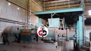 Kankan : abandonnée, l'usine de briqueterie est actuellement sous le contrôle des herbes et les animaux, qui s'y abritent ( constat)