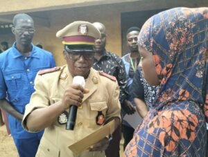 Faranah : le Projet SWEDD procède au lancement des opérations d'octroi des bourses alimentaires aux jeunes filles élèves.