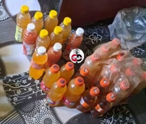 Dabola : Une importante quantité des produits prohibés, saisis par le service de contrôle de qualité. 3 Dabola : Une importante quantité des produits prohibés, saisis par le service de contrôle de qualité.