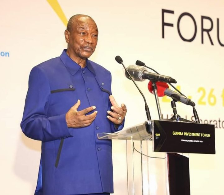 Guinée : l'ex président Alpha Condé en colère contre les usurpateurs de titre, qui profitent au nom de son parti.