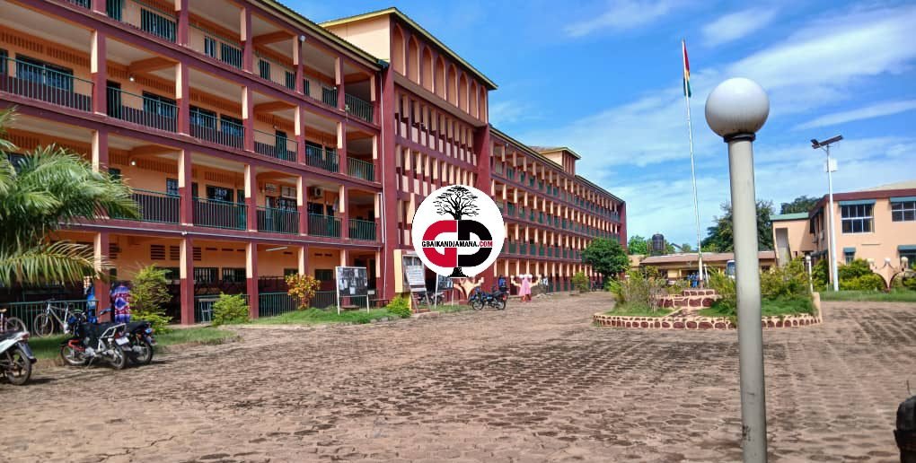 Première Journée de la Rentrée Universitaire à Kankan : « On a pas encore suivi de cours, c'est seulement les inscriptions et réinscriptions qui sont en cours »