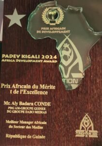 Rwanda : Le Jeune Directeur général du GDM Aly Badra Condé rafle le prix de meilleur manager africain du secteur de Médias. 3 Rwanda : Le Jeune Directeur général du GDM Aly Badra Condé rafle le prix de meilleur manager africain du secteur de Médias.