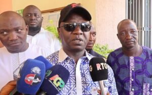 Nouveau Code Minier en Guinée « C'est seulement les Guinéens qui sont autorisés à l'exploitation de l'or » précise le ministre des mines et de la géologie. 