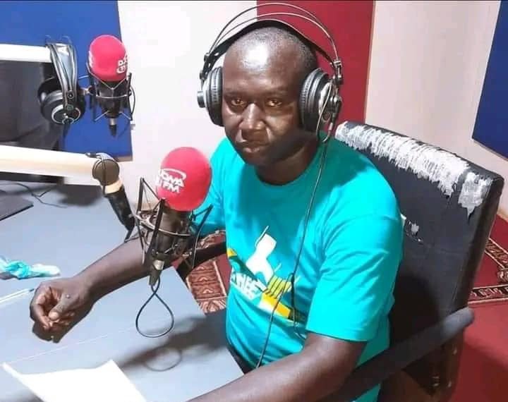 Urgent /Siguiri : Le journaliste Djambaya Moriba CONDÉ est décédé des suites d'une longue maladie 1 Urgent /Siguiri : Le journaliste Djambaya Moriba CONDÉ est décédé des suites d'une longue maladie