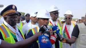 Kouroussa : Le ministre de la Culture pose la première pierre d'un centre socioculturel dédié à la danse Doundoumba. 