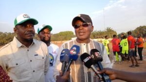 Kankan : Début du tournoi doté du trophée Général Mamadi Doumbouya, organisé par l'association des jeunes patriotes pour l'émergence d'une Guinée prospère. 5 Kankan : Début du tournoi doté du trophée Général Mamadi Doumbouya, organisé par l'association des jeunes patriotes pour l'émergence d'une Guinée prospère.