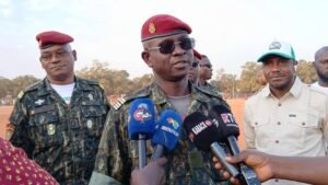 Kankan : Début du tournoi doté du trophée Général Mamadi Doumbouya, organisé par l'association des jeunes patriotes pour l'émergence d'une Guinée prospère. 4 Kankan : Début du tournoi doté du trophée Général Mamadi Doumbouya, organisé par l'association des jeunes patriotes pour l'émergence d'une Guinée prospère.