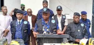 Guinée : Un conducteur de Moto-taxi a été interpellé par les services spéciaux en possession de 456 kg de cannabis 3 Guinée : Un conducteur de Moto-taxi a été interpellé par les services spéciaux en possession de 456 kg de cannabis