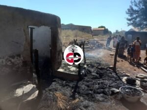 Urgent /faranah : un incendie ravage trois (3) cases au quartier dandaya  « j'ai perdu tous mes biens  » 