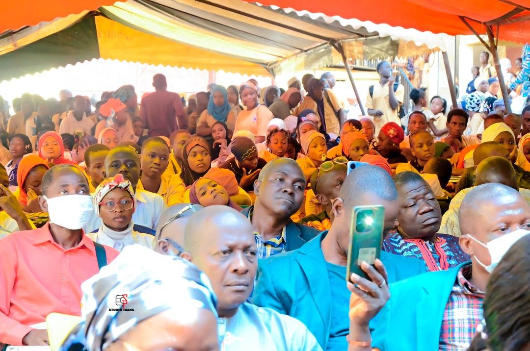 N'zérékoré : L'école Ramatoulaye Keita abrite le lancement de la semaine nationale de la citoyenneté et de la paix. 