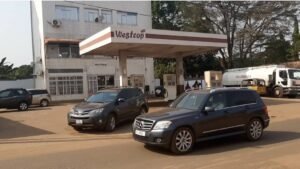 Une pénurie de carburant plonge la capitale guinéenne Conakry dans l'incertitude.