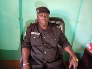 Faranah : le Commissaire adjoint à la sécurité routière présente le bilan de ses activités en 2024. 6 Faranah : le Commissaire adjoint à la sécurité routière présente le bilan de ses activités en 2024.