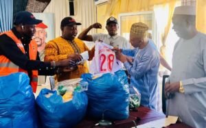 Kankan : Oumar Zidane Fofana, le rassembleur des personnalités de la ville autour d'un match de football. 