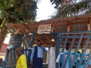 Faranah : L'Association des Jeunes Humanitaires pour le Développement de Dandaya procède à l'inauguration de sa nouvelle base.