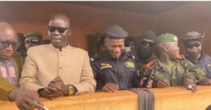 Doko (Siguiri) : Daouda Doumbouya, Nouveau Président du bureau de district de Sèkè Kolenda et son équipe, installés avec enthousiasme par l'autorité sous-préfectorale et communale.