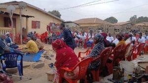 Kankan : Un an après la disparition du Journaliste Bafodé Maféring Camara, ses camarades de classe lui rendent hommage en organisant une lecture collective du Saint Coran.