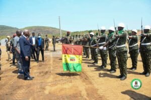 L’𝐚𝐫𝐦é𝐞 𝐠𝐮𝐢𝐧é𝐞𝐧𝐧𝐞, 𝐚𝐜𝐭𝐫𝐢𝐜𝐞 𝐦𝐚𝐣𝐞𝐮𝐫𝐞 𝐝𝐞 𝐥𝐚 𝐜𝐨𝐧𝐬𝐭𝐫𝐮𝐜𝐭𝐢𝐨𝐧 𝐝𝐞𝐬 𝐢𝐧𝐟𝐫𝐚𝐬𝐭𝐫𝐮𝐜𝐭𝐮𝐫𝐞𝐬 𝐧𝐚𝐭𝐢𝐨𝐧𝐚𝐥𝐞𝐬 3 L’𝐚𝐫𝐦é𝐞 𝐠𝐮𝐢𝐧é𝐞𝐧𝐧𝐞, 𝐚𝐜𝐭𝐫𝐢𝐜𝐞 𝐦𝐚𝐣𝐞𝐮𝐫𝐞 𝐝𝐞 𝐥𝐚 𝐜𝐨𝐧𝐬𝐭𝐫𝐮𝐜𝐭𝐢𝐨𝐧 𝐝𝐞𝐬 𝐢𝐧𝐟𝐫𝐚𝐬𝐭𝐫𝐮𝐜𝐭𝐮𝐫𝐞𝐬 𝐧𝐚𝐭𝐢𝐨𝐧𝐚𝐥𝐞𝐬