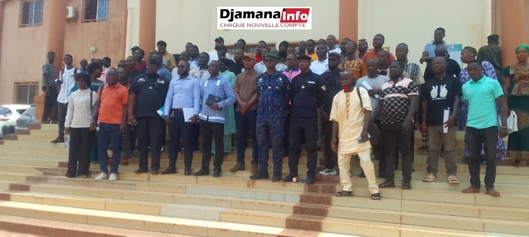 Siguiri : les tenanciers d’hôtels, bars et restaurants sensibilisés à la lutte contre l’insécurité 1 Siguiri : les tenanciers d’hôtels, bars et restaurants sensibilisés à la lutte contre l’insécurité