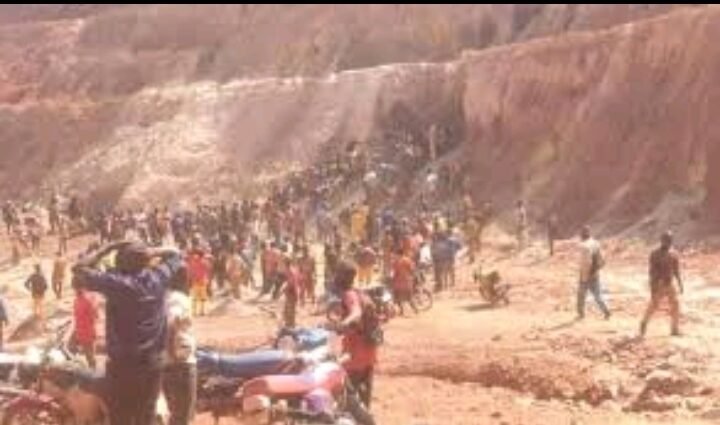 Kintinian : neuf morts dans un éboulement sur un site d’orpaillage Kintinian : neuf morts dans un éboulement sur un site d’orpaillage