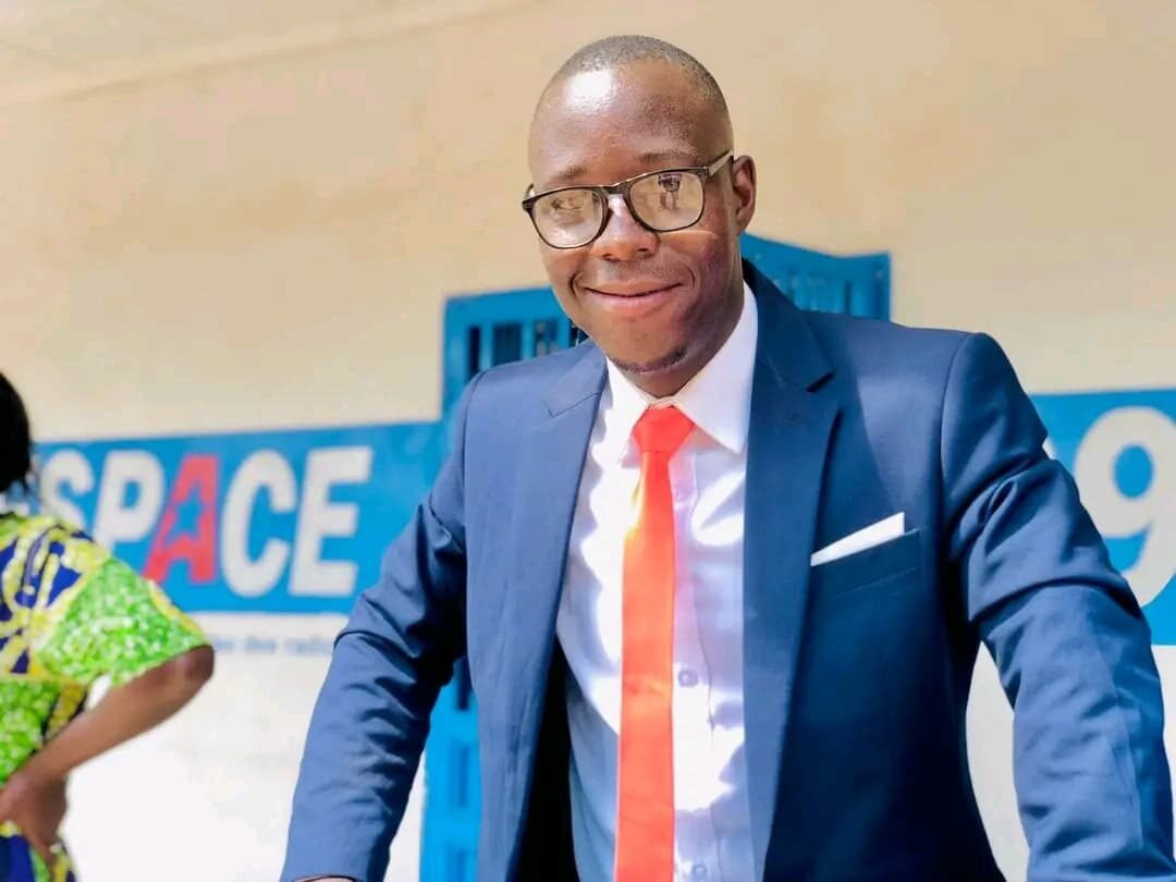 La Jeunesse, l’argent public et les marchands d’illusions! (Par Facely Enquêteur Sanoh)