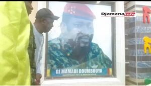 Kankan : une effigie du président mamadi doumbouya inaugurée en hommage à son engagement pour la nation