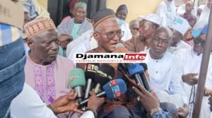 Kankan : Timbo reçoit la visite et les dons de l’érudit Cheick Souleymane Sidibé en route vers le Maouloud