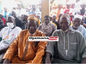 Faranah : Le Préfet Bernard Kamano poursuit la vulgarisation de la nouvelle constitution dans les collectivités rurales