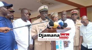 Kankan : le gouverneur Moussa Condé lance la campagne référendaire et appelle à un vote massif pour le « OUI » 4 Kankan : le gouverneur Moussa Condé lance la campagne référendaire et appelle à un vote massif pour le « OUI »