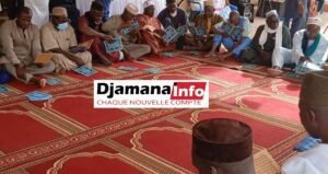 Kankan : le gouverneur Moussa Condé lance la campagne référendaire et appelle à un vote massif pour le « OUI » 2 Kankan : le gouverneur Moussa Condé lance la campagne référendaire et appelle à un vote massif pour le « OUI »