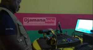 La voix de l’État s’élargit : une radio rurale inaugurée à Kourémalé-Guiuiée 2 La voix de l’État s’élargit : une radio rurale inaugurée à Kourémalé-Guiuiée