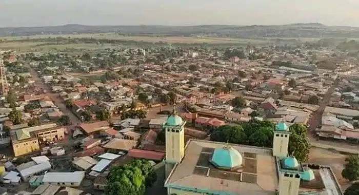 Rentrée scolaire à Kankan : la pluie met les élèves et enseignants en retard
