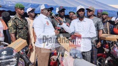 Babila/Kouroussa : forte mobilisation autour du Général Mamadi Doumbouya, l’Association Daïfa annonce plusieurs dons