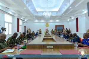 Mamadi Doumbouya prévient : « Je ne permettrai à personne de nous ramener en arrière » 2 Mamadi Doumbouya prévient : « Je ne permettrai à personne de nous ramener en arrière »