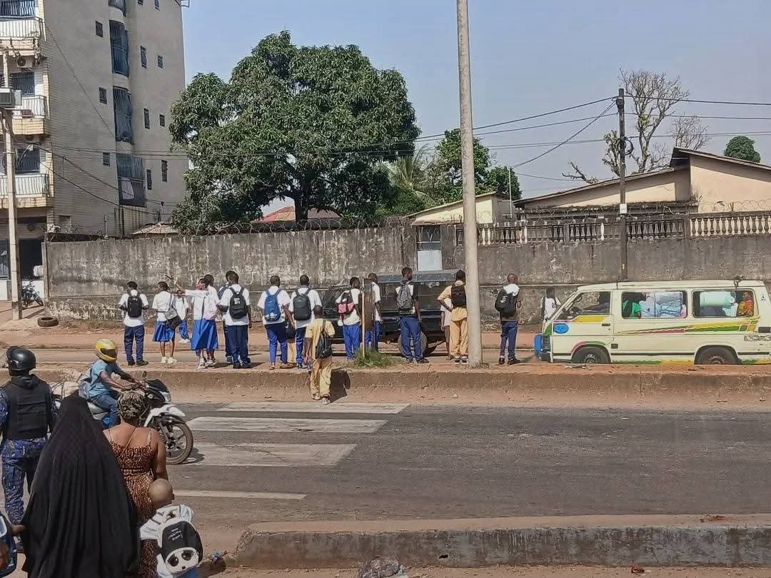 Coyah : la grève des enseignants provoque chaos et inquiétude dans les établissements scolaires