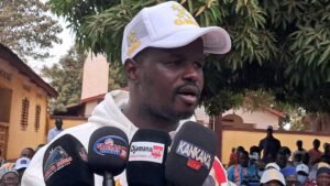 DOKO : 40 motos offertes aux responsables locaux pour soutenir la candidature du Général Mamadi Doumbouya 4 DOKO : 40 motos offertes aux responsables locaux pour soutenir la candidature du Général Mamadi Doumbouya