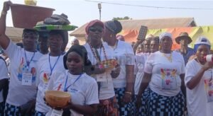 Kouroussa : Laye Koïta mobilise les femmes de Koumana en faveur de Mamadi Doumbouya