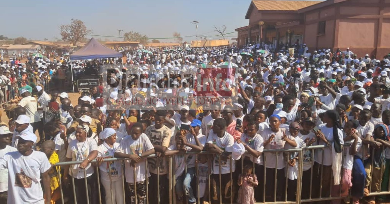 Présidentielle 2025 : Cellou Camara réussit une mobilisation historique de Sèkè pour Mamadi Doumbouya