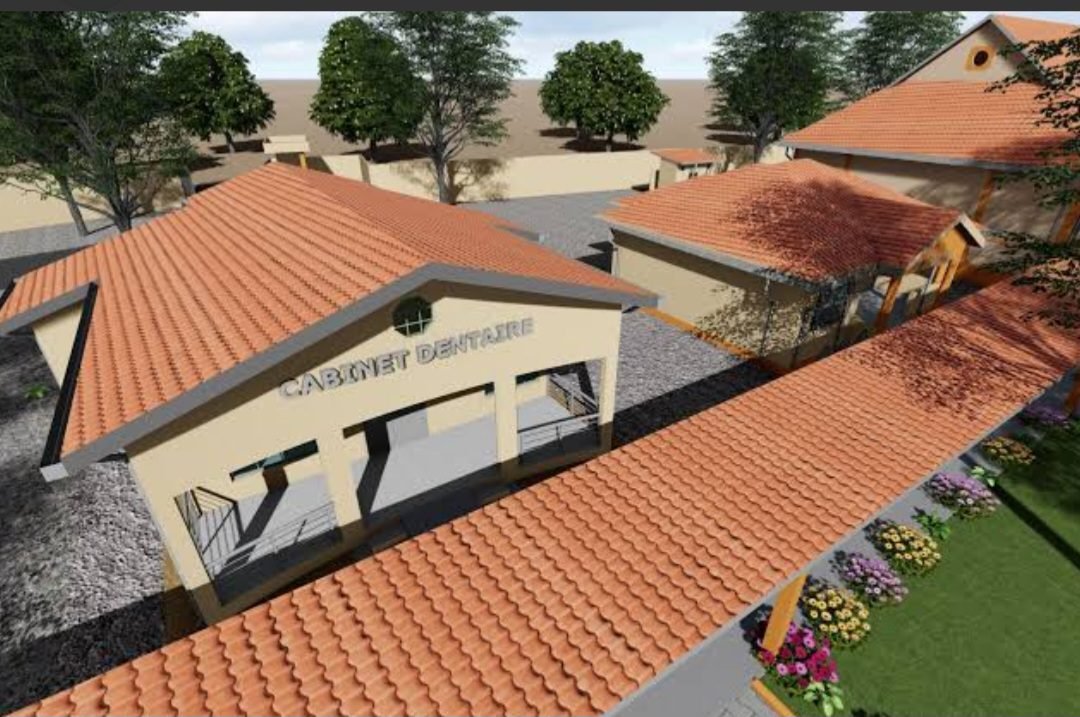 Hôpital préfectoral de Kouroussa : entre rejet et soutien, le retour du Dr Demba Mara divise 1 Hôpital préfectoral de Kouroussa : entre rejet et soutien, le retour du Dr Demba Mara divise