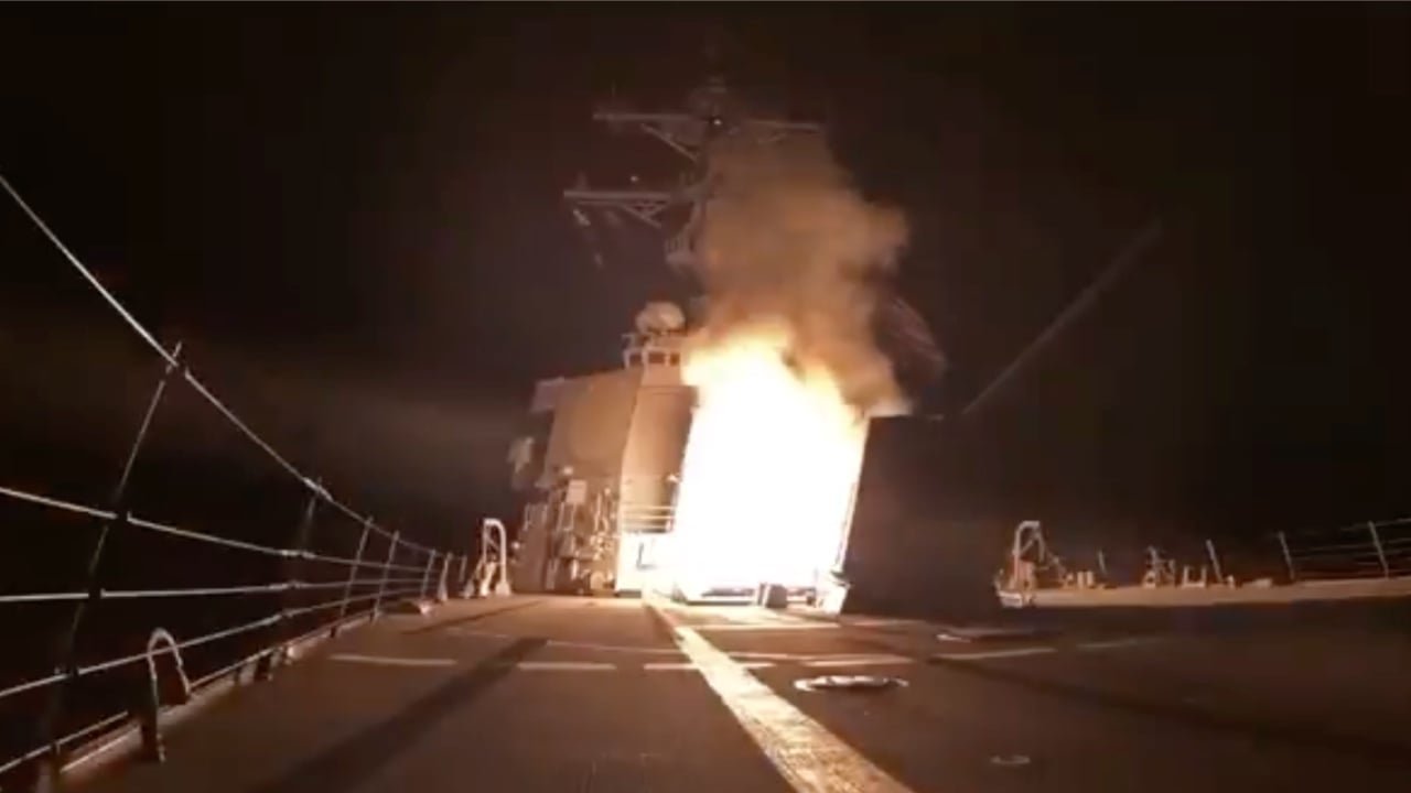 Nigeria : les États-Unis frappent l’État islamique après une vague d’attaques contre des chrétiens