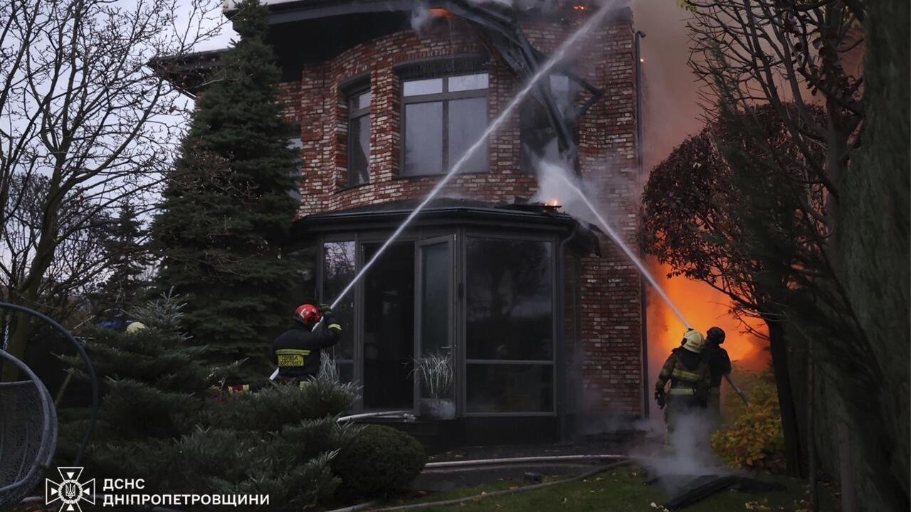 En direct – Guerre en Ukraine : Moscou revendique une nouvelle frappe au missile hypersonique Orechnik 1 En direct – Guerre en Ukraine : Moscou revendique une nouvelle frappe au missile hypersonique Orechnik