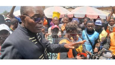 Rumeurs sur la situation Guinée–Liberia : le préfet Kandia Mara descend au marché de Guéckédou