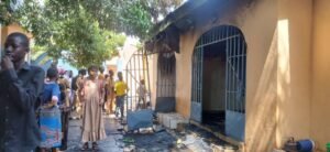 Kankan : incendie à bordo s. O. S, deux appartements réduits en cendres 3 Kankan : incendie à bordo s. O. S, deux appartements réduits en cendres