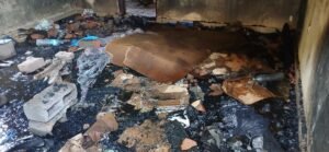 Kankan : incendie à bordo s. O. S, deux appartements réduits en cendres 2 Kankan : incendie à bordo s. O. S, deux appartements réduits en cendres