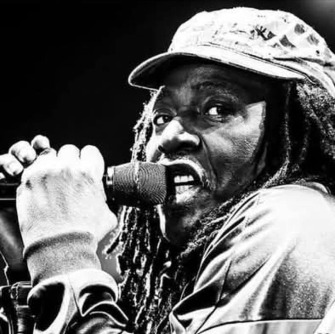Hommage à toumba diakité : le reggaeman alpha blondy dément être l’auteur d’une chanson diffusée sur les réseaux sociaux