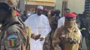 Kankan – tabaski 2026 : « sept années de gouvernance dans la paix, puis un autre mandat », les prières de l’imam elhadj arafan kaba 1 Kankan – tabaski 2026 : « sept années de gouvernance dans la paix, puis un autre mandat », les prières de l’imam elhadj arafan kaba
